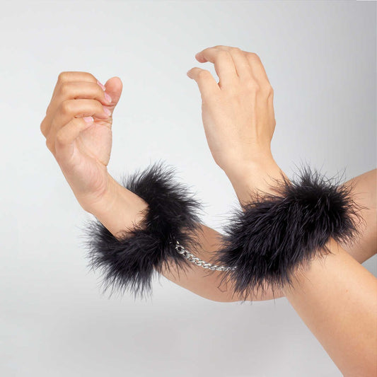 Menottes plumes Noir · Secret Play · vue 2
