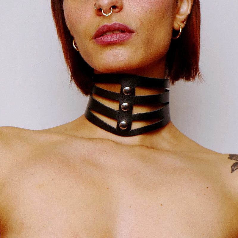 Collier découpé en cuir Noir · The Sinners