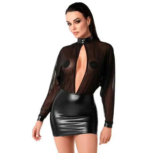 Robe sexy Opium Wetlook mini robe noire avec décolleté plongeant et manches longues en maille transparente.