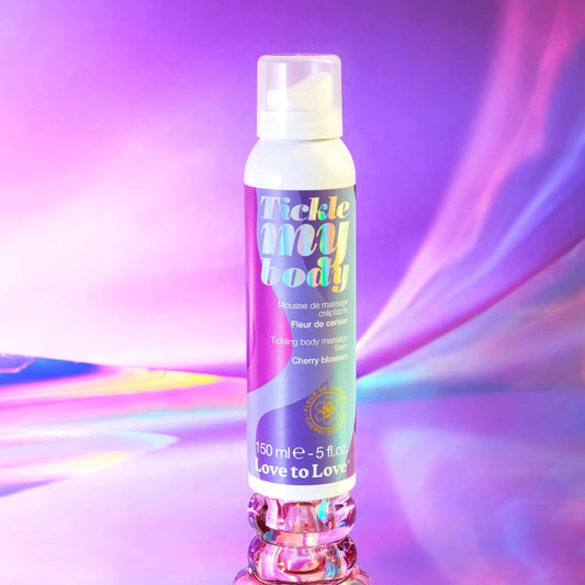 Mousse massage crépitante érotique fleur de cerisier Tickle My Body — texture effervescente sur peau
