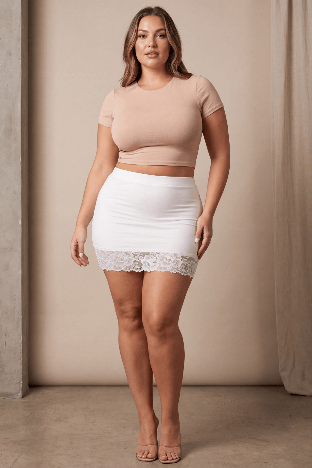 Jupe courte blanche Marina · Be lily Mode · vue 3