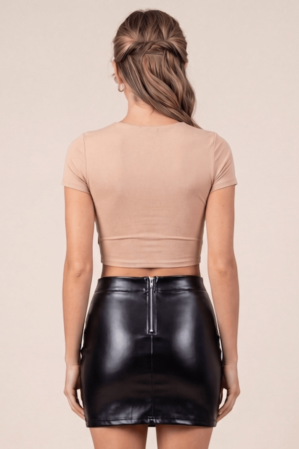 Jupe sexy courte noire wetlook Alessia · Be lily Mode · vue 2