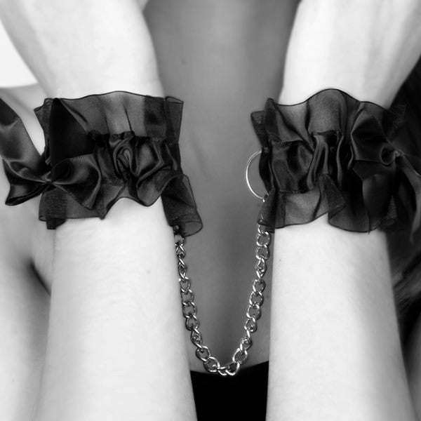 Menottes Frou Frou Noir · Bijoux Indiscrets · vue 3
