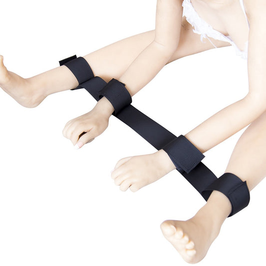 Sangle menottes chevilles poignets · Dreamy Fetish