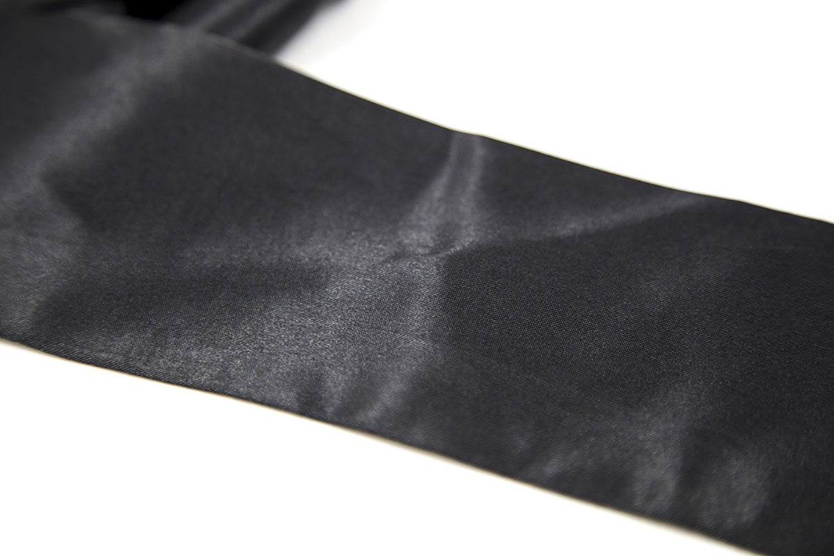 Bandeau satiné noir pour les yeux et les liens Dreamy Fetish