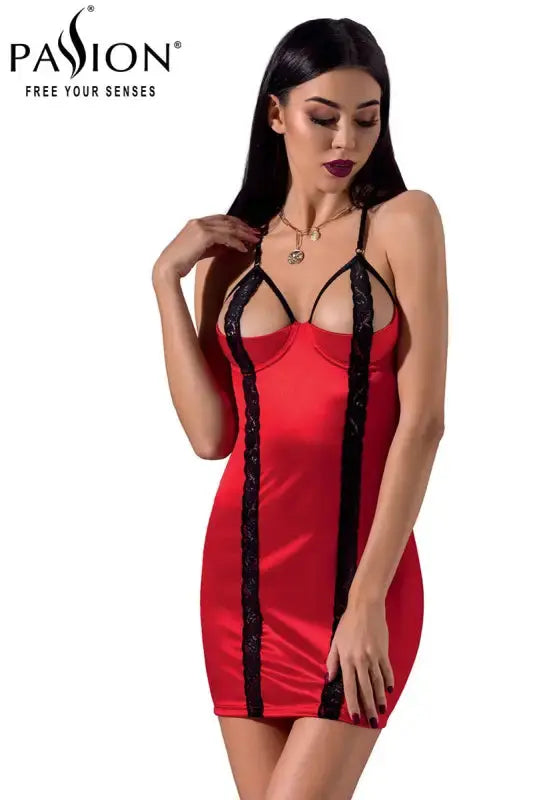 Robe sexy rouge Femmina - Passion, satin rouge et dentelle noire, sexy et provocante.