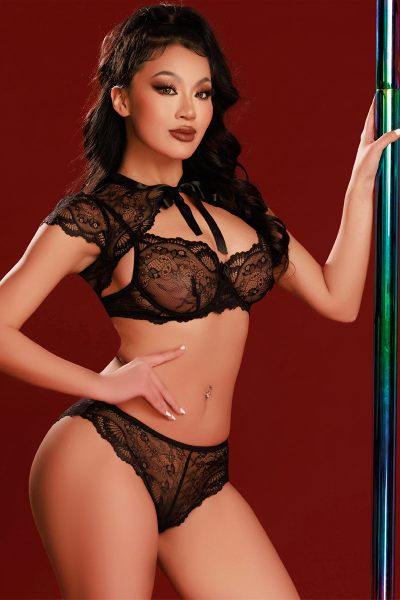 Ensemble soutien-gorge, tanga et caraco en dentelle noir J Lingerie