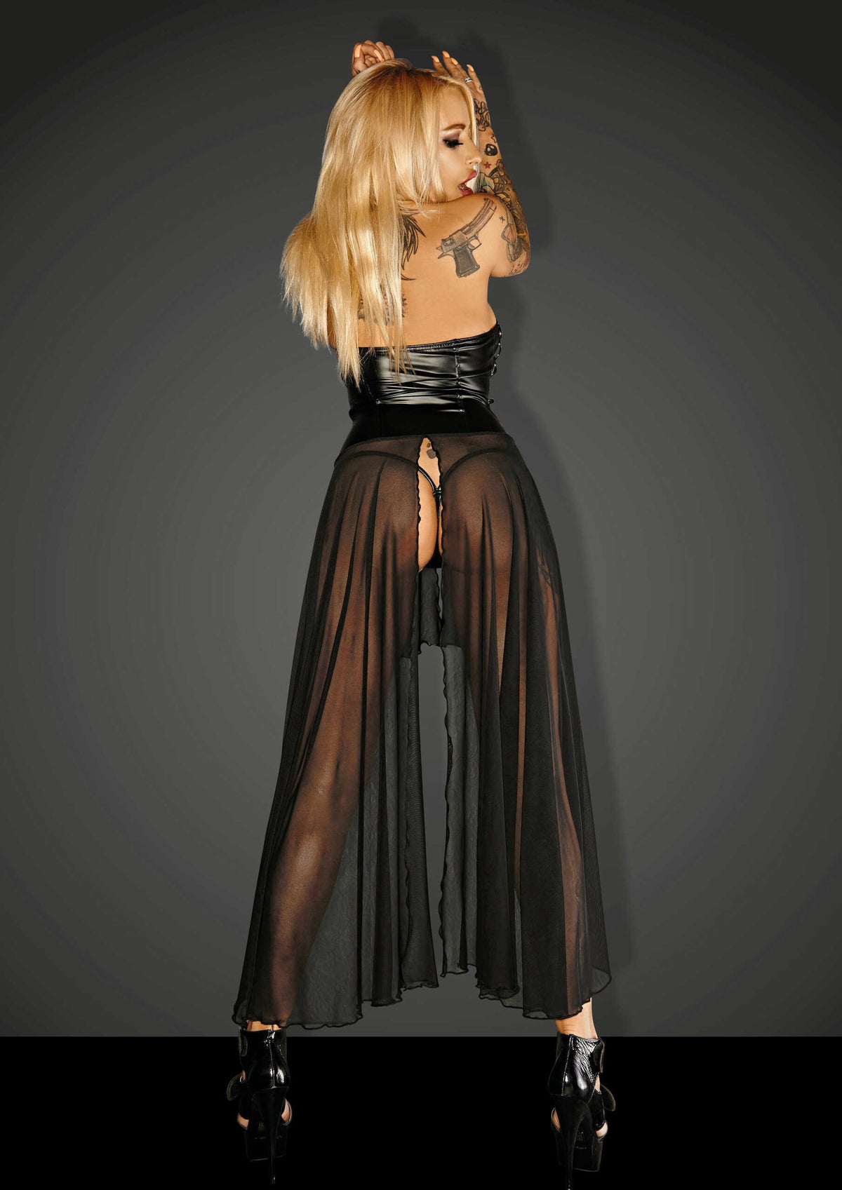 Powerwetlook robe en tulle · Noir Handmade · vue 2