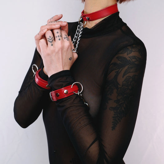Collier + menottes Rouge · The Sinners