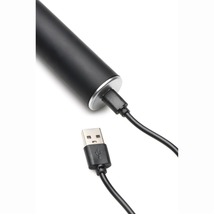 Bâton e-stim BDSM Zeus Electrosex — contrôle manuel et bouton d'intensité recharge USB en gros plan
