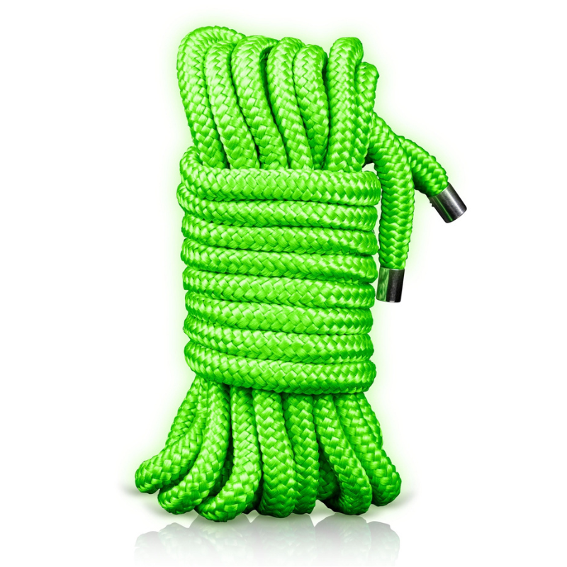 Avec ses 5 mètres de longueur et sa teinte vert fluorescent, cette Corde bondage phosphorescente offre un effet lumineux unique qui brille dans l’obscurité.