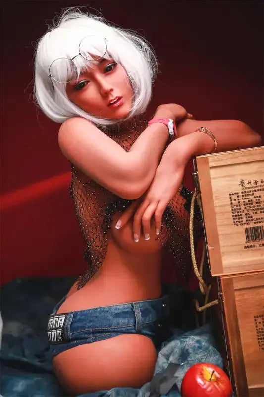 Valerie mini poupée sexuelle pour se faire plaisir en silicone réaliste chez LollyDoll