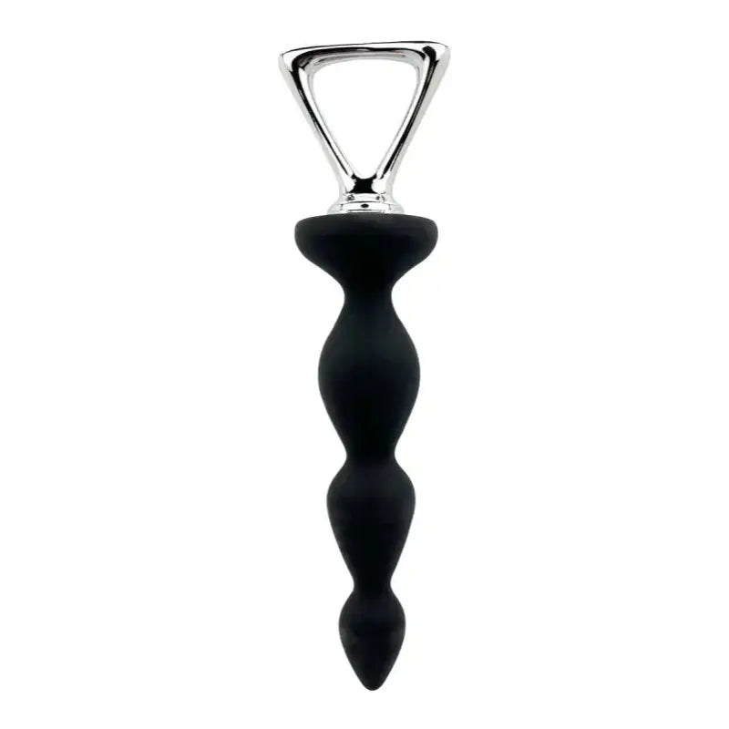Stimulateur anal Arrow II - Adrien Lastic entre la chaine anale et le plug anal disponible sur LollyDoll