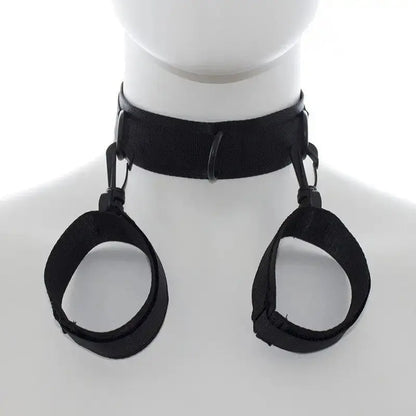 Menottes collier pour un plaisir SM intense et discret, parfait pour les amateurs de jeux sadomaso.