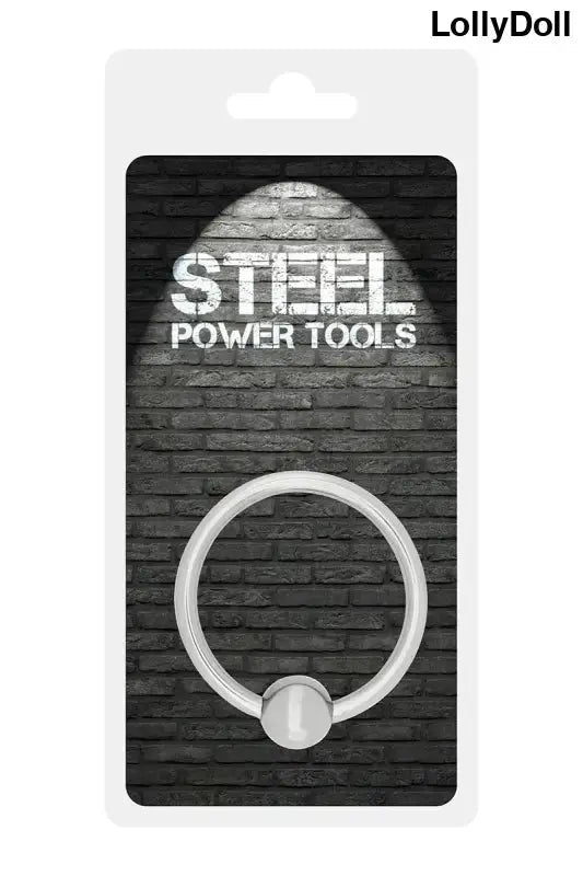 Anneau de gland en acier inoxydable Steel Power Tools sur un fond de briques.