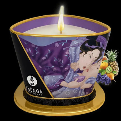 Découvrez la bougie de massage érotique aux fruits exotiques pour des moments de détente et de disponible chez LollyDoll