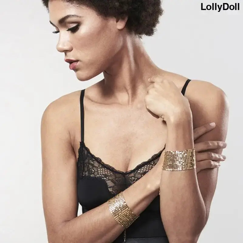 Menottes élégante Disponible chez LollyDoll.