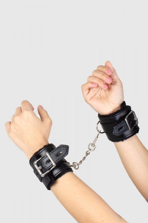 Menottes BDSM Vegan · Secret Play · vue 3