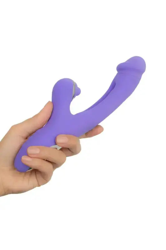 Vibromasseur Rabbit Tess en main, design ergonomique pour un plaisir optimal.