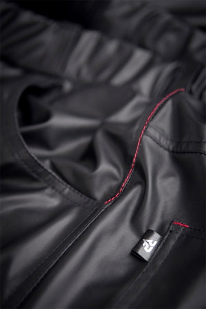 Pantalon wetlook · Regnes · vue 3
