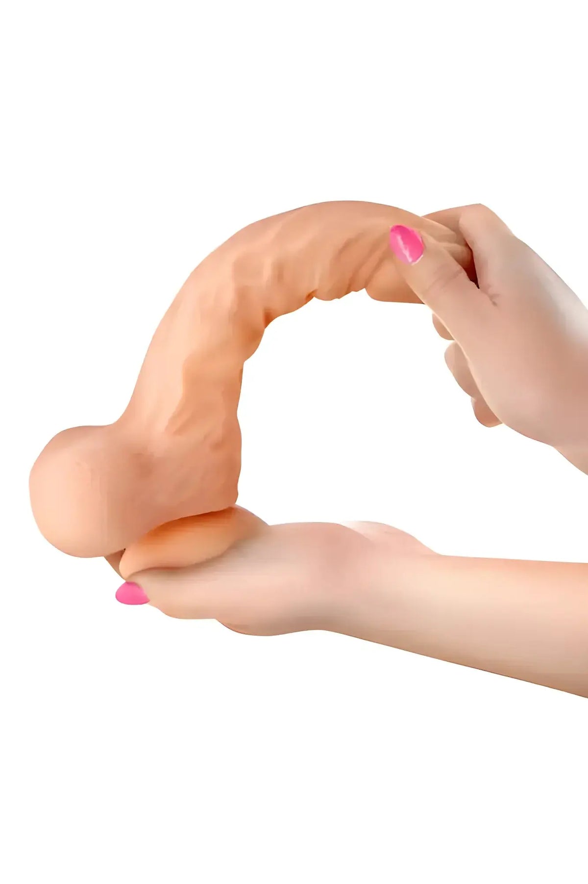 Gode ultra-réaliste de 24 cm tenu par des mains pour montrer sa flexibilité sur LollyDoll