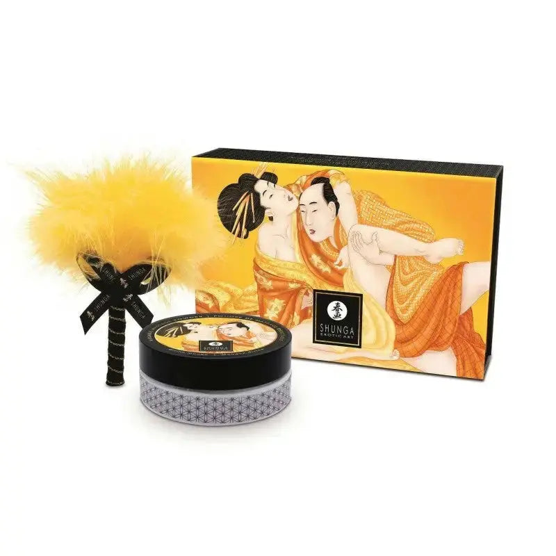 Poudre de massage délectable Mangue enivrante avec plume et boîte élégante, accessoire sensoriel pour couples.