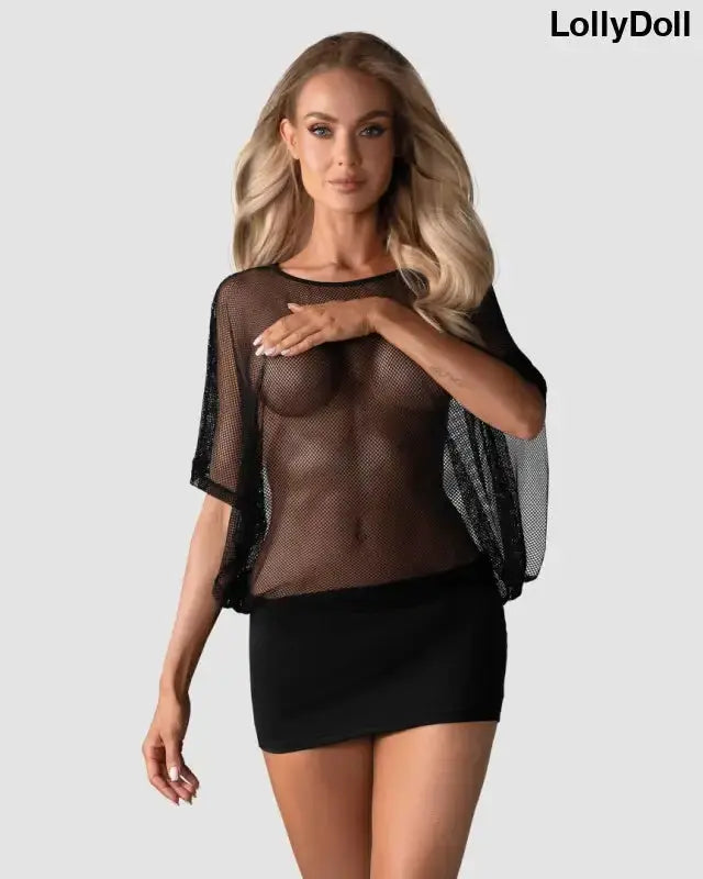 Mini robe sexy noire Punker manches flottantes mailles fines et ajourées en haut bandeau noir sur les cuisses Disponible chez LollyDoll.