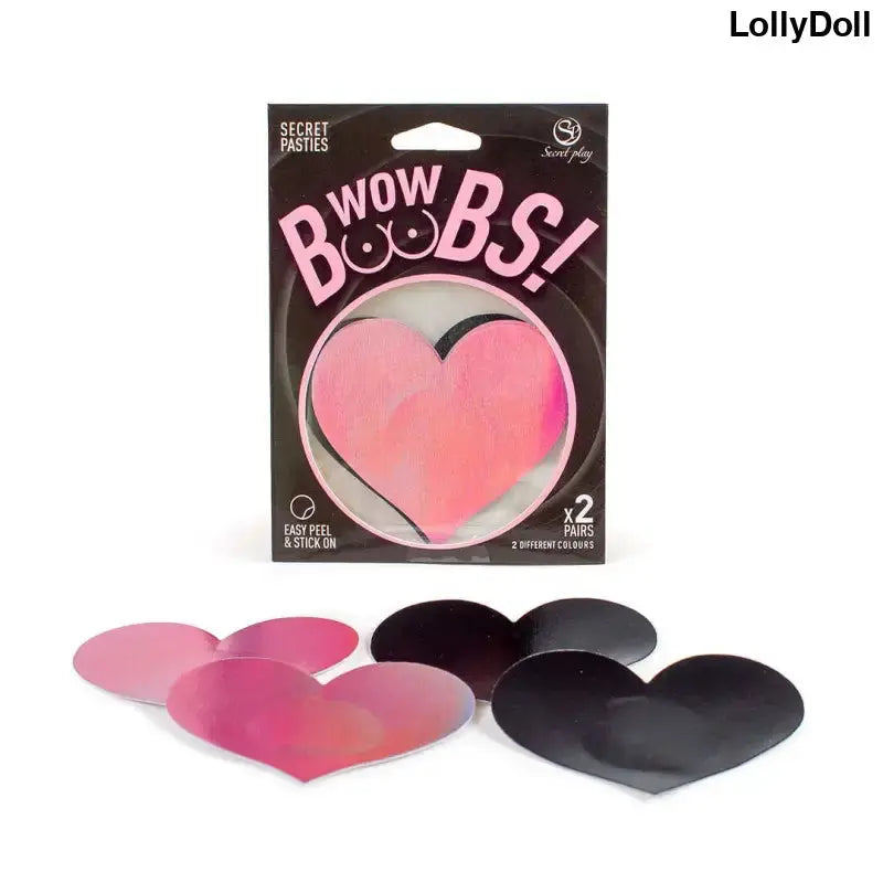 Découvrez les cache-tétons en forme de cœur 'WOW BOOBS !' pour une touche sensuelle et audacieuse. Parfaits pour compléter votre ensemble de lingerie, ces accessoires séduisants sauront mettre en valeur votre silhouette avec élégance. Disponible chez LollyDoll pour un look glamour et sexy assuré.